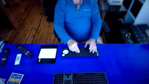 guesswhatigot2 online show from October 29, 6:48 am