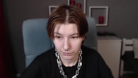 guitarandangell online show from November 25, 7:40 am