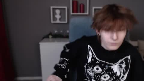 guitarandangell online show from November 30, 4:03 pm