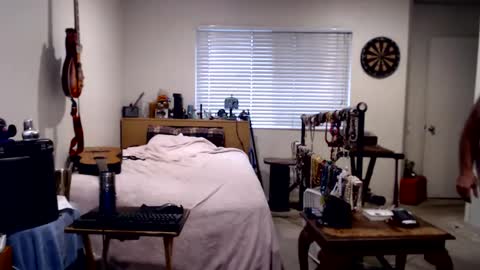 Snapshot of guitarsexgod chatting on September 9, 3:56 pm Mario online show from September 9, 3:56 pm