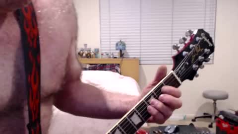 Snapshot of guitarsexgod chatting on March 10, 11:34 am Mario online show from March 10, 11:34 am