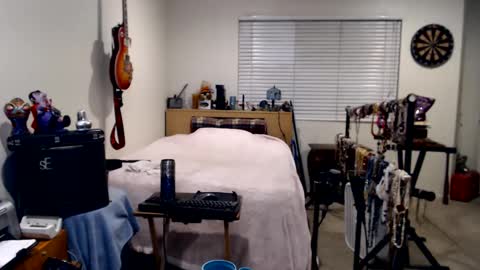 Snapshot of guitarsexgod chatting on September 13, 11:12 am Mario online show from September 13, 11:12 am