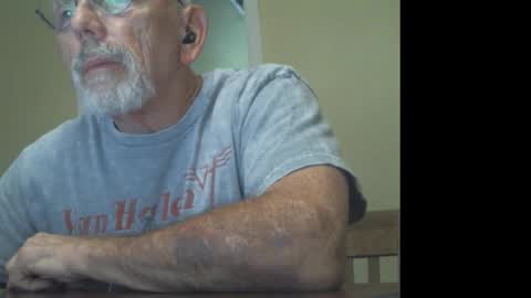 Roy online show from October 28, 1:34 pm