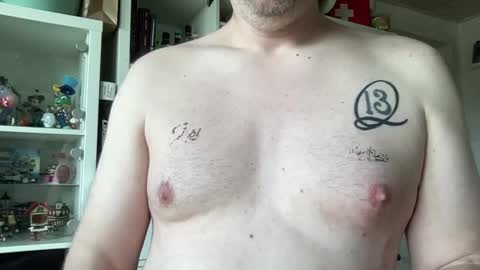 gummicasual online show from February 7, 1:58 pm