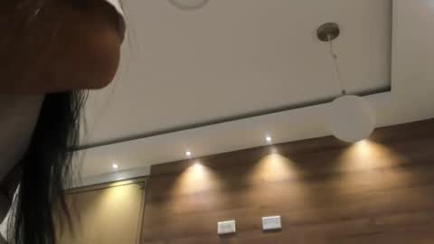 gummyluv online show from March 15, 11:35 am