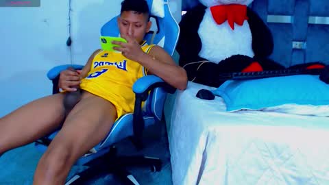 Hakim online show from November 25, 4:06 pm