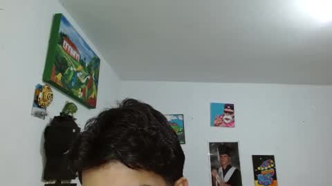 Snapshot of guts_x chatting on January 22, 8:17 pm Guts online show from January 22, 8:17 pm