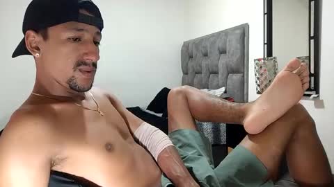 Snapshot of guykarim chatting on September 16, 12:56 am karim online show from September 16, 12:56 am