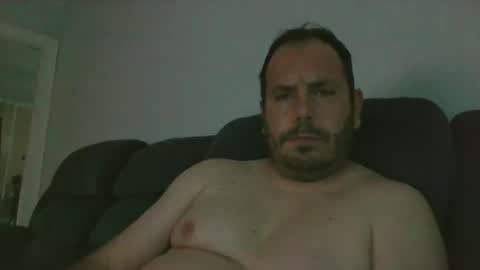Snapshot of guynaked105 chatting on September 29, 11:42 am guynaked105 online show from September 29, 11:42 am