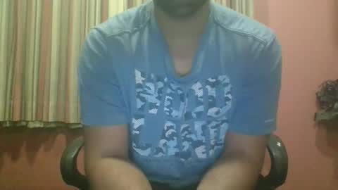 guywith85mm online show from December 29, 12:45 pm