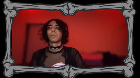 Gweendolyn online show from December 2, 7:40 am