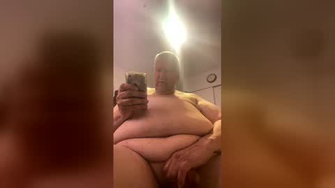 gymrat1123 online show from March 31, 3:29 am