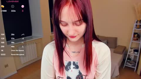 Kelly  Lilly online show from March 4, 7:22 pm