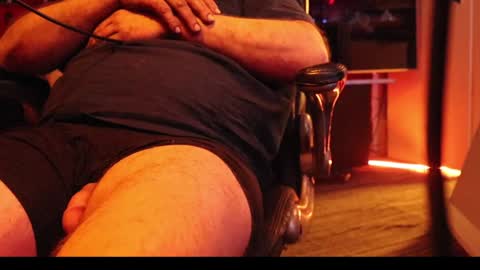 h0tttsteel online show from December 18, 7:04 am