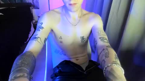 haildave6 online show from February 17, 11:37 pm