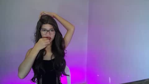 hailey69sexy online show from September 14, 10:55 pm