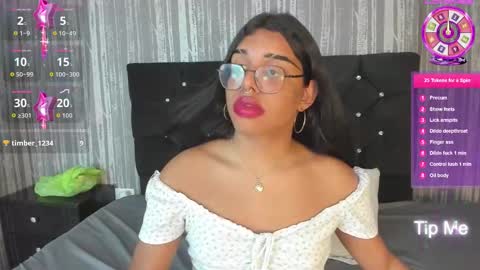 Snapshot of hailey_johnsonn chatting on September 19, 1:15 pm hailey_johnsonn online show from September 19, 1:15 pm