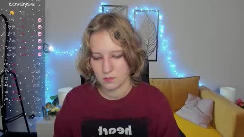 Snapshot of haileyfoxy chatting on September 29, 8:57 am Hailey online show from September 29, 8:57 am