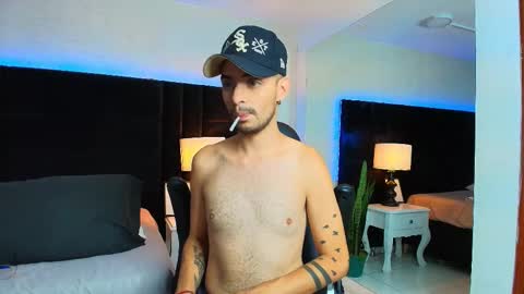 Snapshot of hairy_diamond chatting on September 12, 5:48 pm H A I R Y D I A M O N D online show from September 12, 5:48 pm