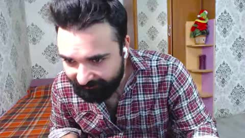 Hairy Tyler online show from February 10, 8:09 am