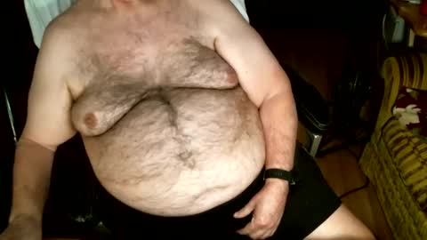 hairybear813 online show from October 12, 9:05 pm