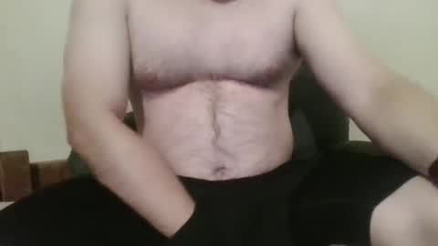 Snapshot of hairychest222141 chatting on September 29, 4:55 am hairychest222141 online show from September 29, 4:55 am