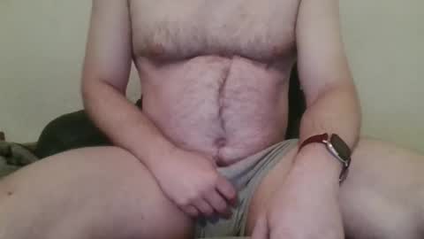 Snapshot of hairychest222141 chatting on February 17, 5:12 pm hairychest222141 online show from February 17, 5:12 pm