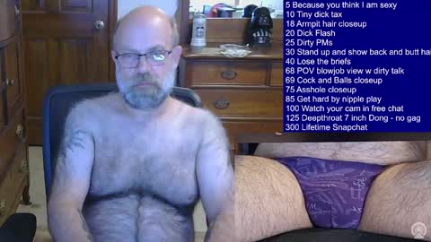 Snapshot of hairydaddybear69 chatting on September 12, 2:52 pm HairyDaddyBear69 online show from September 12, 2:52 pm