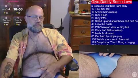 Snapshot of hairydaddybear69 chatting on October 7, 11:56 pm HairyDaddyBear69 online show from October 7, 11:56 pm