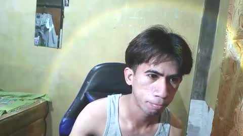 hairyhugecock_22 online show from November 2, 9:15 pm