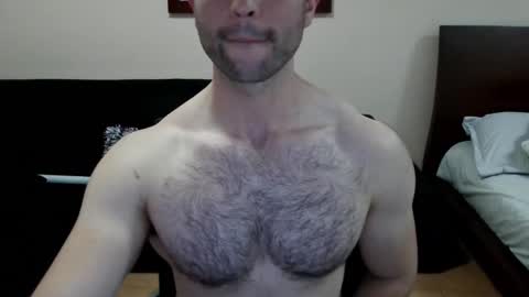 Snapshot of hairyncuteass chatting on February 13, 12:35 am hairyncuteass online show from February 13, 12:35 am