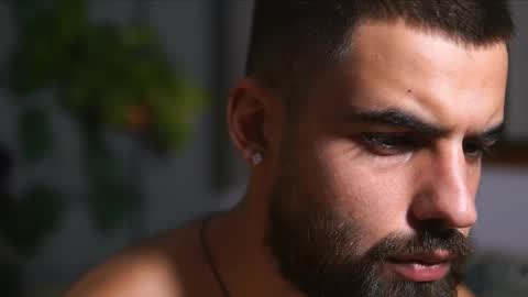Snapshot of hairyrobxxx chatting on September 13, 3:42 am HairyRobXxX online show from September 13, 3:42 am
