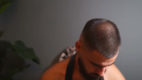 Snapshot of hairyrobxxx chatting on September 21, 6:12 pm HairyRobXxX online show from September 21, 6:12 pm