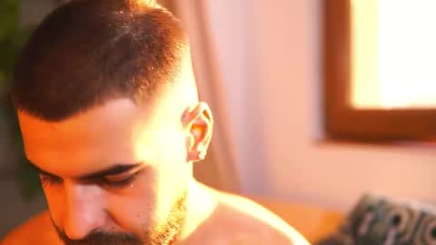 Snapshot of hairyrobxxx chatting on September 9, 3:34 pm HairyRobXxX online show from September 9, 3:34 pm