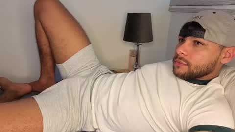 Independent       model  online show from November 10, 10:12 pm