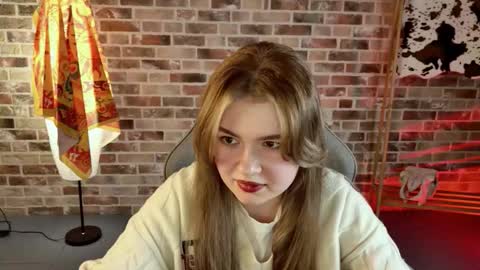 Snapshot of haleysun chatting on October 14, 1:47 pm HaleySun online show from October 14, 1:47 pm