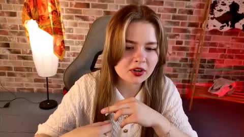 Snapshot of haleysun chatting on October 9, 1:38 pm HaleySun online show from October 9, 1:38 pm