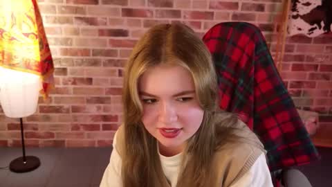 Snapshot of haleysun chatting on October 15, 1:56 pm HaleySun online show from October 15, 1:56 pm