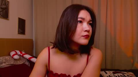 Mary online show from December 18, 2:23 pm