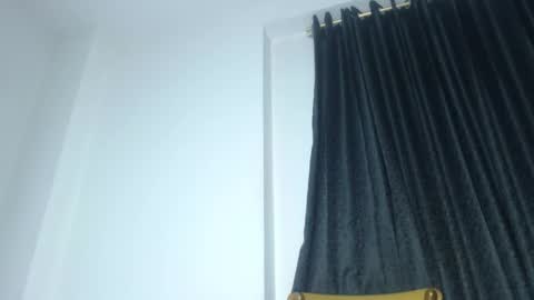 Snapshot of halley_raven chatting on October 14, 8:34 pm Halley Raven online show from October 14, 8:34 pm