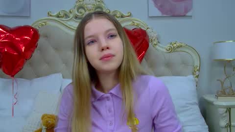 HallyBradley online show from March 3, 5:03 am