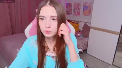 Hana online show from November 24, 2:05 pm