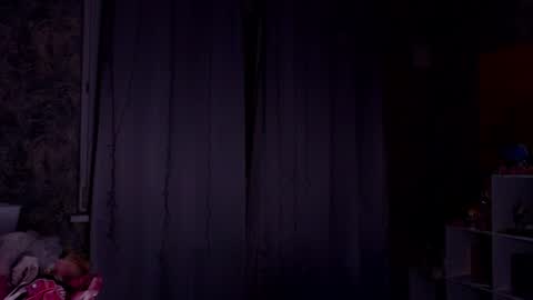 hana_mitsuri online show from February 4, 10:45 pm