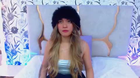Snapshot of hanaa_tay chatting on September 10, 1:34 pm hanaa_tay online show from September 10, 1:34 pm