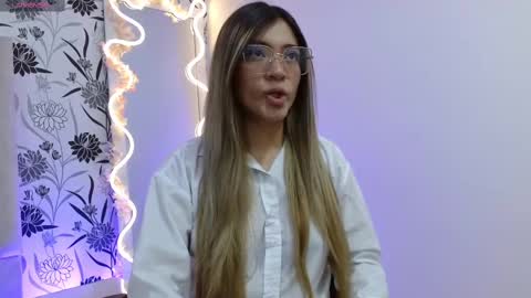 Snapshot of hanaa_tay chatting on September 29, 11:31 am hanaa_tay online show from September 29, 11:31 am
