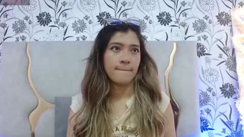 Snapshot of hanaa_tay chatting on October 9, 11:48 am hanaa_tay online show from October 9, 11:48 am