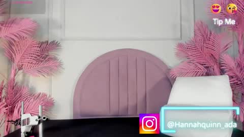 hanaahquinn online show from February 23, 11:45 am