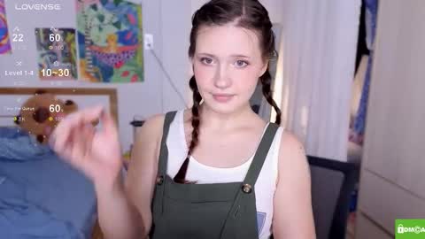 hanahwoods online show from November 27, 3:03 am