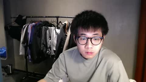 Snapshot of handsome_mannn chatting on February 28, 9:55 pm handsome_mannn online show from February 28, 9:55 pm
