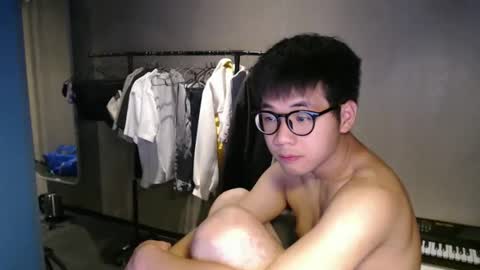 Snapshot of handsome_mannn chatting on September 12, 8:00 pm handsome_mannn online show from September 12, 8:00 pm